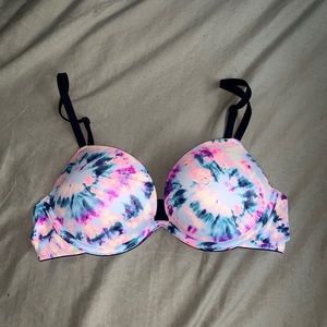 Victoria Secret Pink Super Push Up Bra